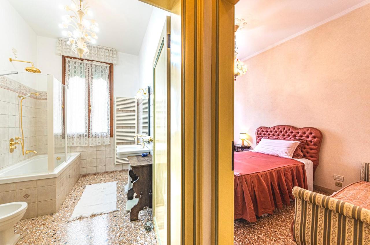 Casa Vescovo, Free Wi-Fi Near San Marco Square Apartman Velence Kültér fotó