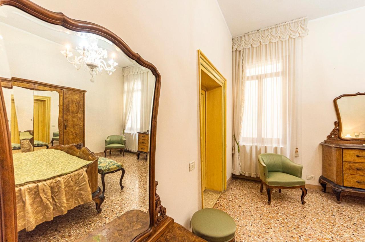 Casa Vescovo, Free Wi-Fi Near San Marco Square Apartman Velence Kültér fotó